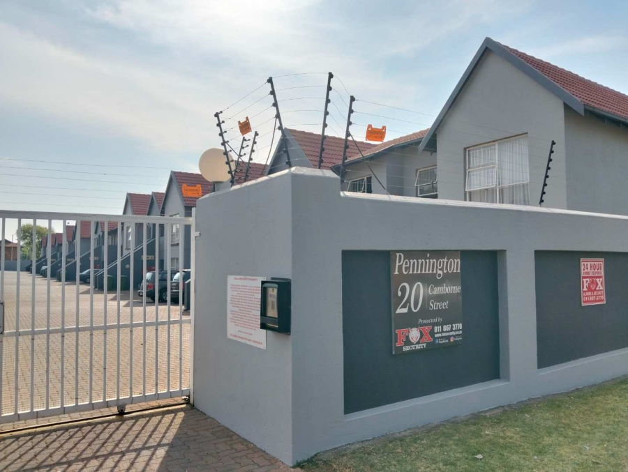 To Let 3 Bedroom Property for Rent in New Redruth Gauteng