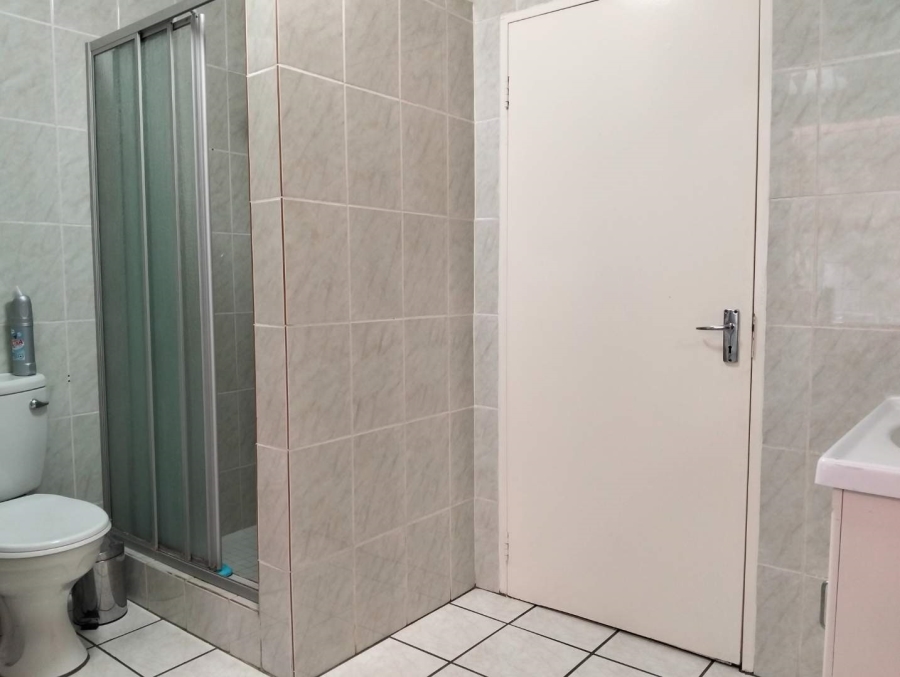 To Let 3 Bedroom Property for Rent in New Redruth Gauteng