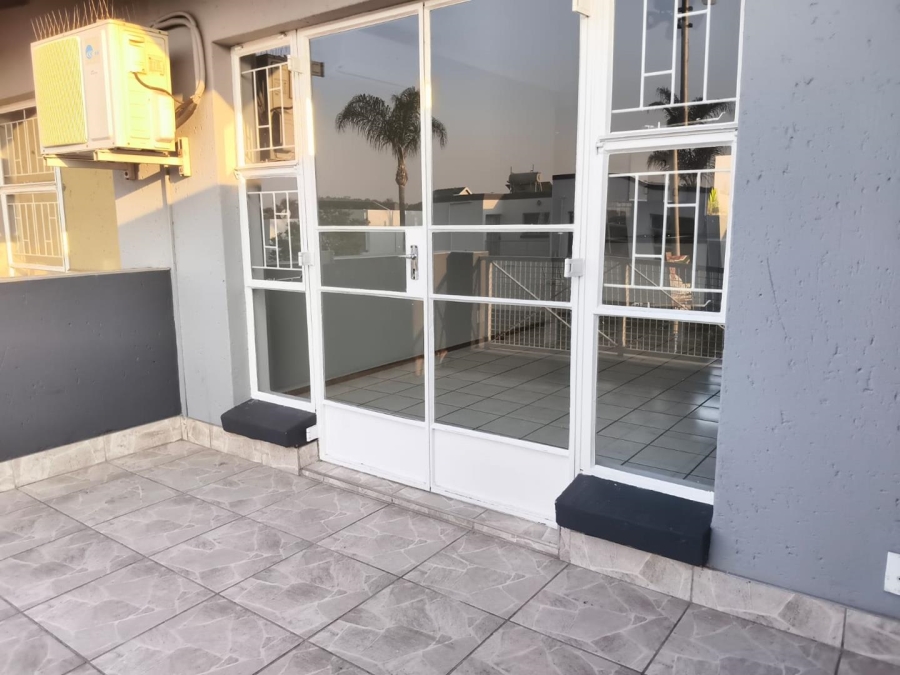 To Let 3 Bedroom Property for Rent in New Redruth Gauteng