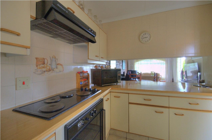 1 Bedroom Property for Sale in Brackenhurst Gauteng