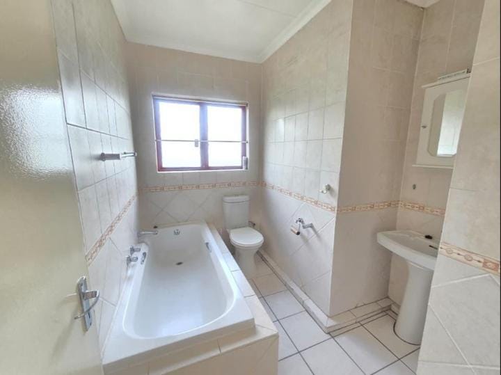 2 Bedroom Property for Sale in Winchester Hills Gauteng