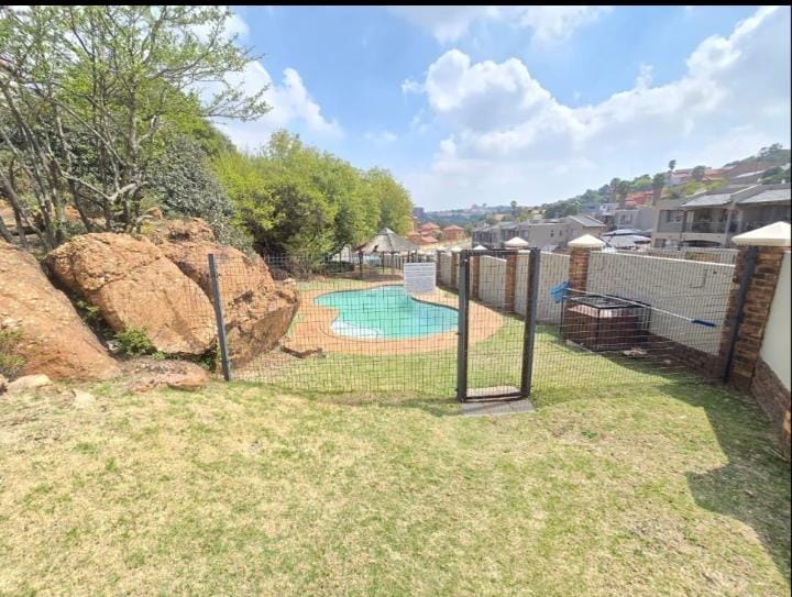 2 Bedroom Property for Sale in Winchester Hills Gauteng