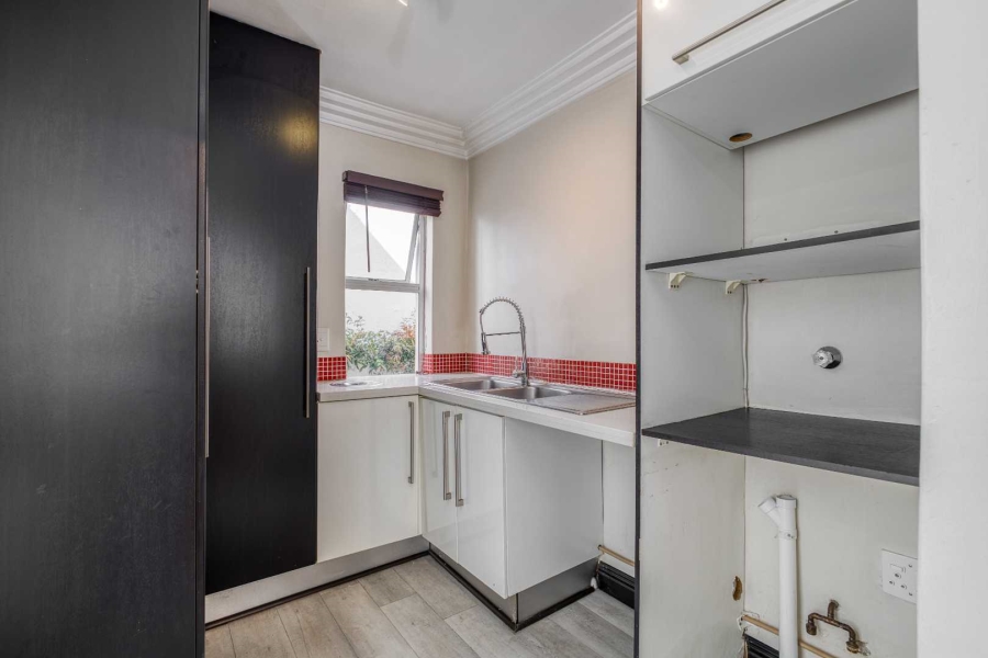 2 Bedroom Property for Sale in Fourways Gardens Gauteng