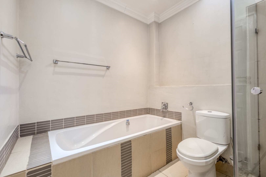 2 Bedroom Property for Sale in Fourways Gardens Gauteng