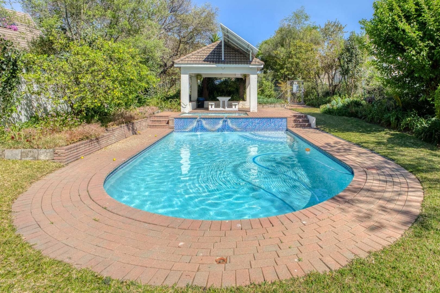 2 Bedroom Property for Sale in Fourways Gardens Gauteng