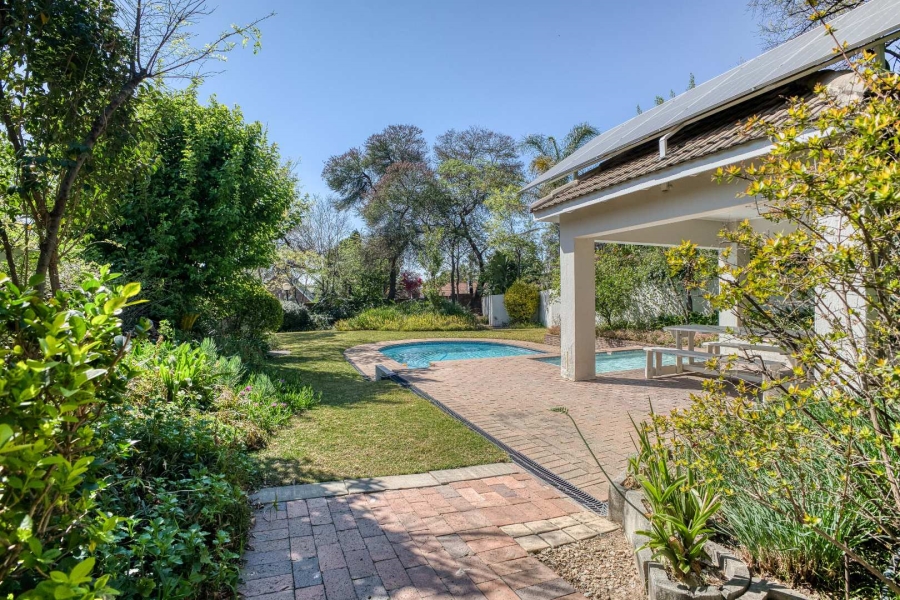 2 Bedroom Property for Sale in Fourways Gardens Gauteng