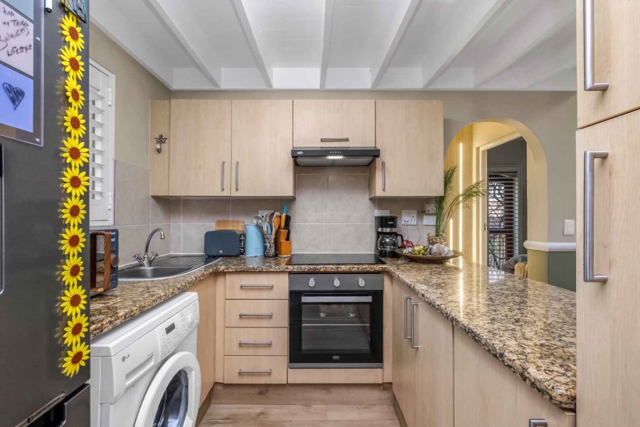 1 Bedroom Property for Sale in Lonehill Gauteng