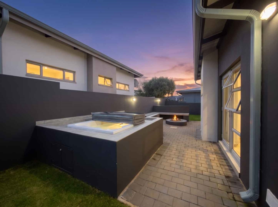 3 Bedroom Property for Sale in Eye of Africa Gauteng