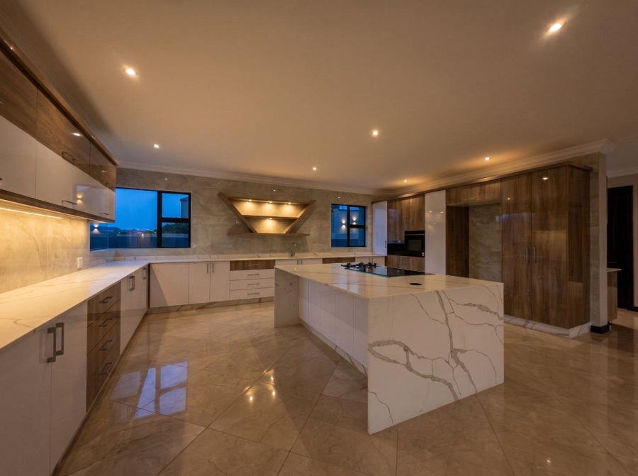 6 Bedroom Property for Sale in Eye of Africa Gauteng