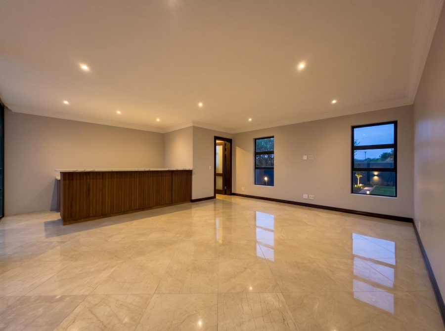 6 Bedroom Property for Sale in Eye of Africa Gauteng
