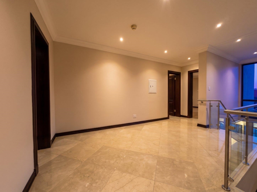 6 Bedroom Property for Sale in Eye of Africa Gauteng
