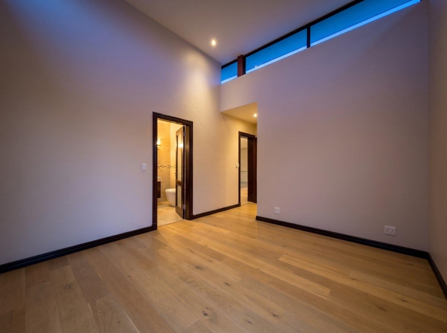 6 Bedroom Property for Sale in Eye of Africa Gauteng