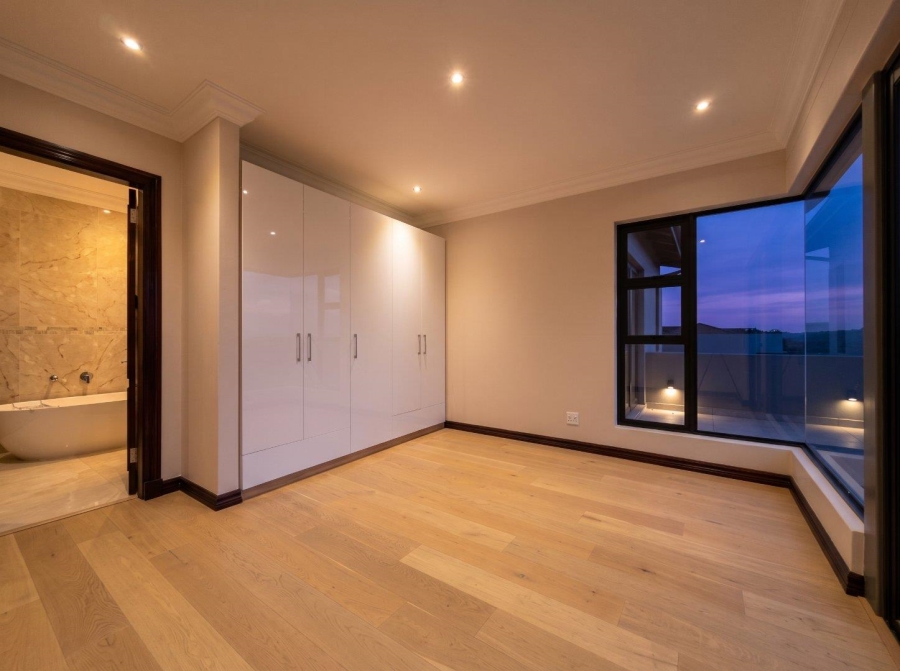 6 Bedroom Property for Sale in Eye of Africa Gauteng