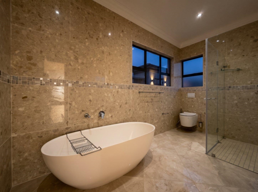 6 Bedroom Property for Sale in Eye of Africa Gauteng
