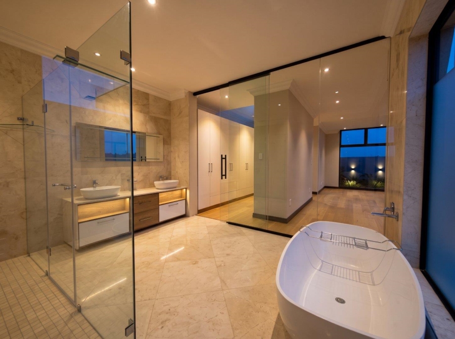 6 Bedroom Property for Sale in Eye of Africa Gauteng
