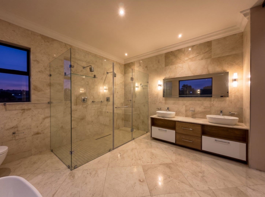 6 Bedroom Property for Sale in Eye of Africa Gauteng