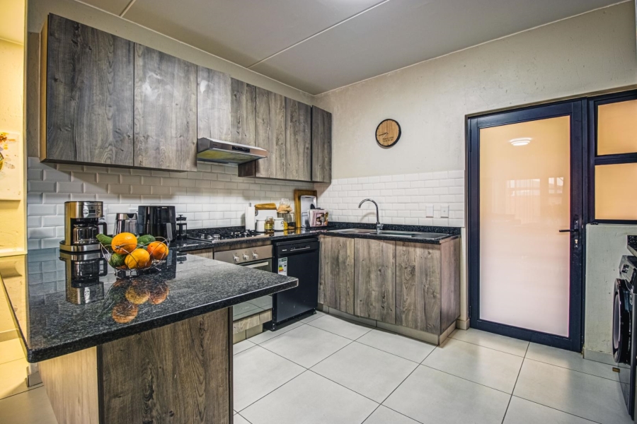 3 Bedroom Property for Sale in Bartlett Gauteng