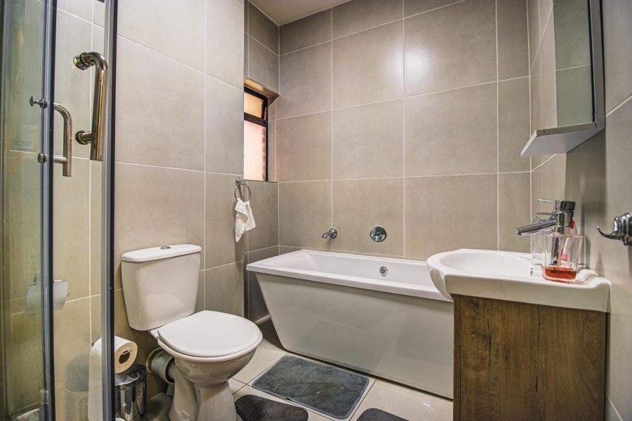 3 Bedroom Property for Sale in Bartlett Gauteng