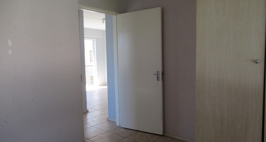 2 Bedroom Property for Sale in Klippoortje Gauteng