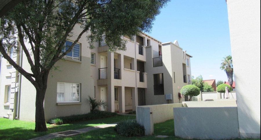 2 Bedroom Property for Sale in Klippoortje Gauteng