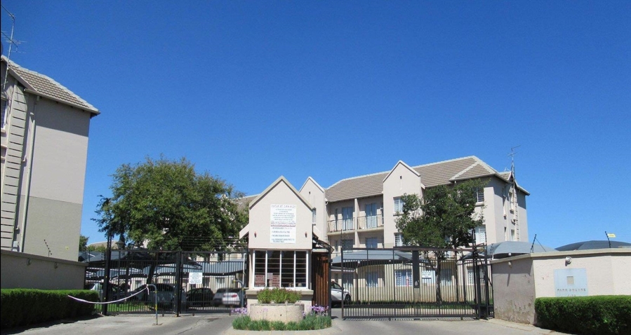 2 Bedroom Property for Sale in Klippoortje Gauteng