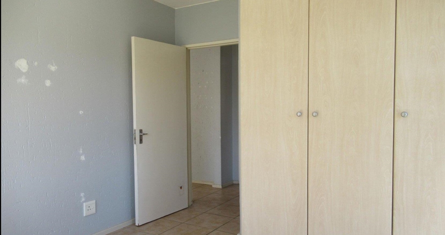 2 Bedroom Property for Sale in Klippoortje Gauteng