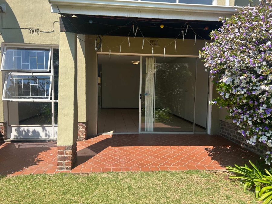 3 Bedroom Property for Sale in Farrarmere Gauteng