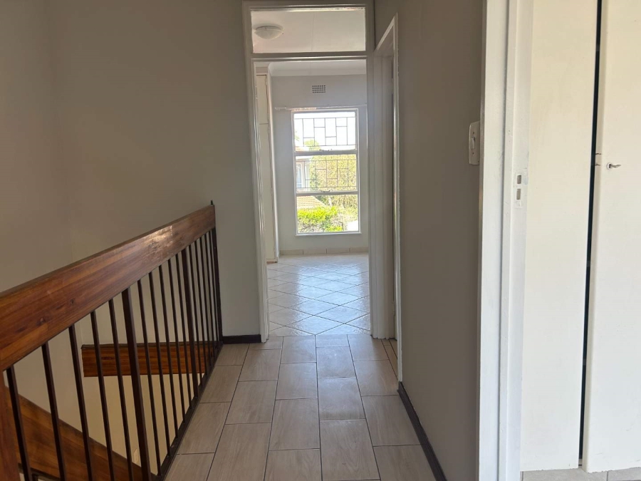 3 Bedroom Property for Sale in Farrarmere Gauteng