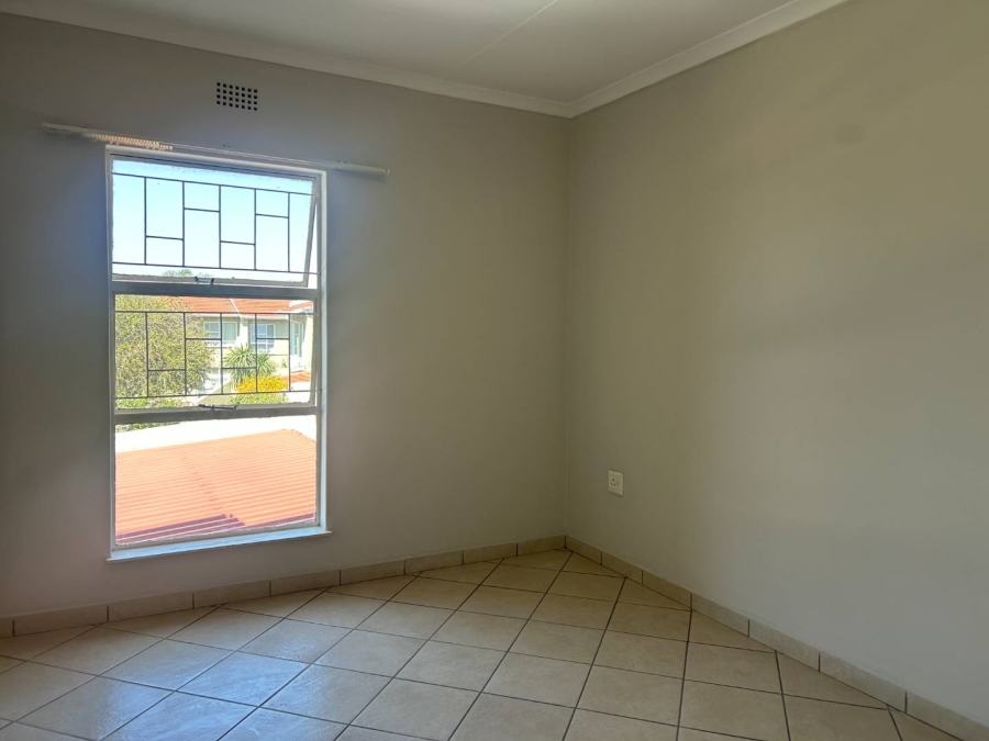 3 Bedroom Property for Sale in Farrarmere Gauteng