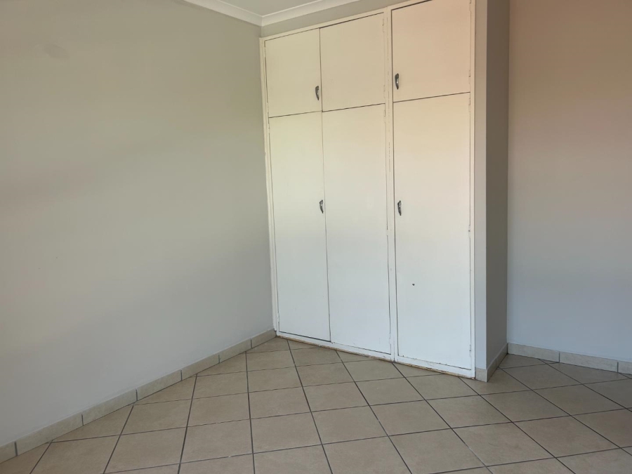 3 Bedroom Property for Sale in Farrarmere Gauteng