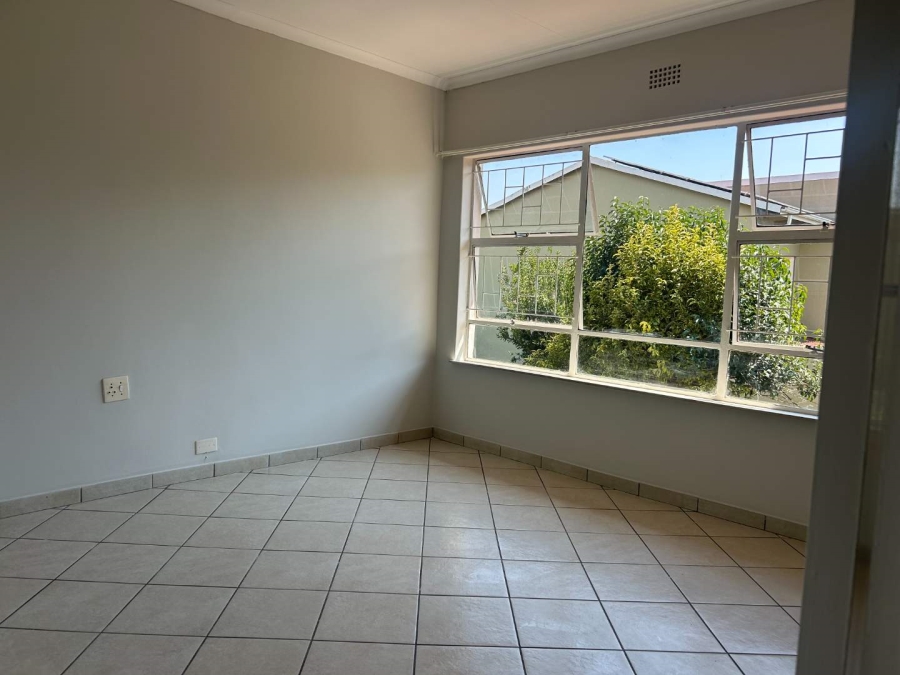 3 Bedroom Property for Sale in Farrarmere Gauteng