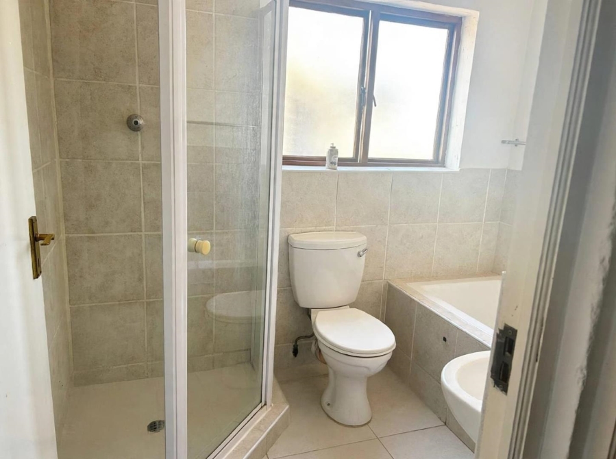 2 Bedroom Property for Sale in Helderwyk Gauteng
