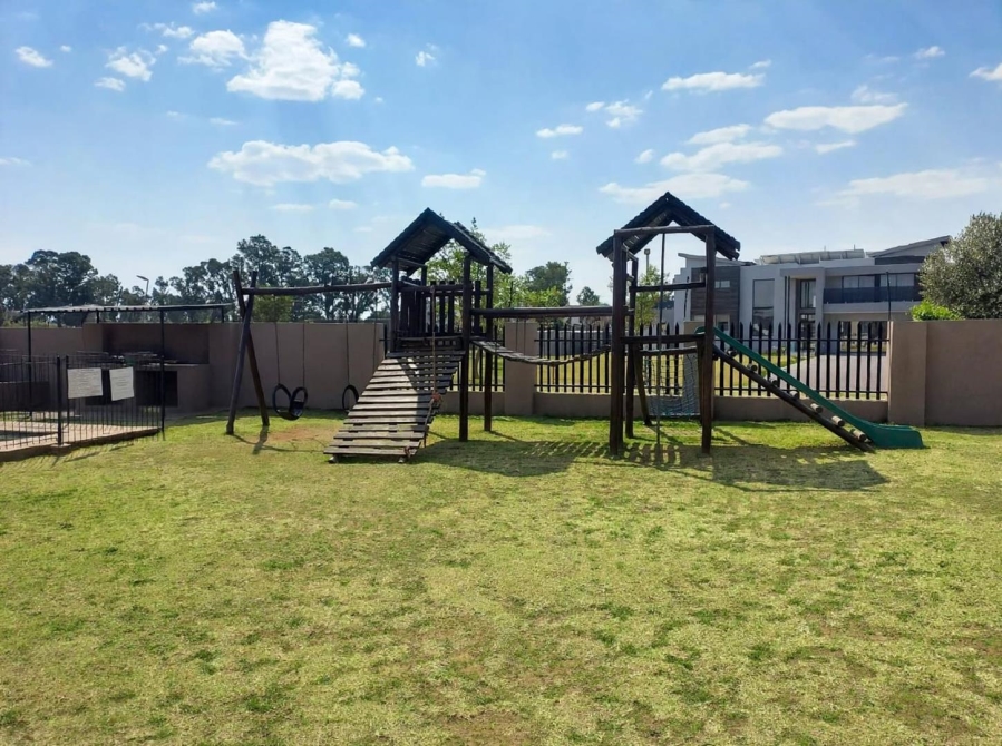 2 Bedroom Property for Sale in Helderwyk Gauteng