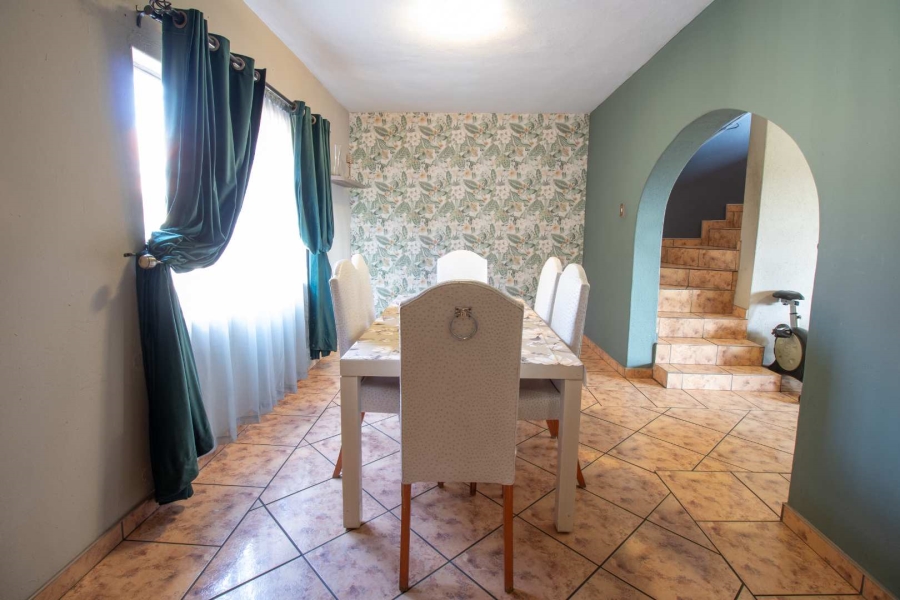 6 Bedroom Property for Sale in Parkrand Gauteng