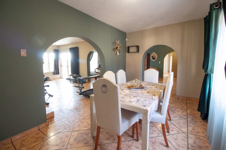 6 Bedroom Property for Sale in Parkrand Gauteng