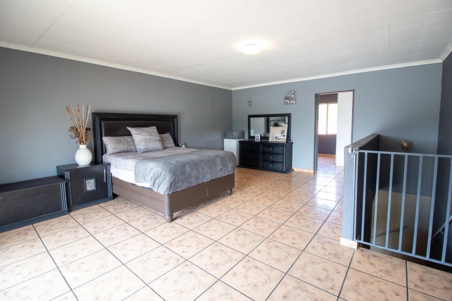 6 Bedroom Property for Sale in Parkrand Gauteng