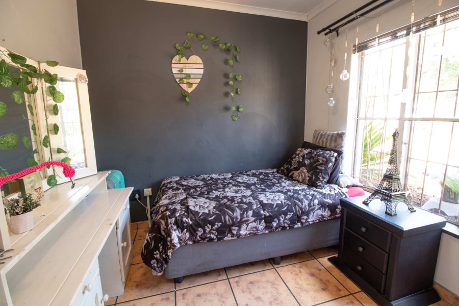 6 Bedroom Property for Sale in Parkrand Gauteng