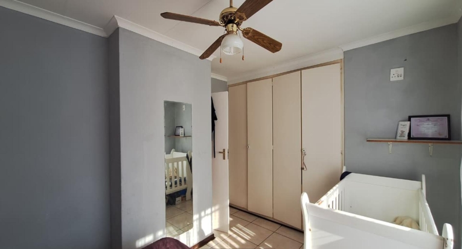 2 Bedroom Property for Sale in Albertsdal Gauteng