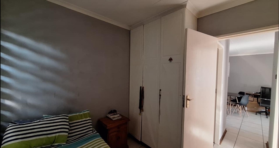2 Bedroom Property for Sale in Albertsdal Gauteng