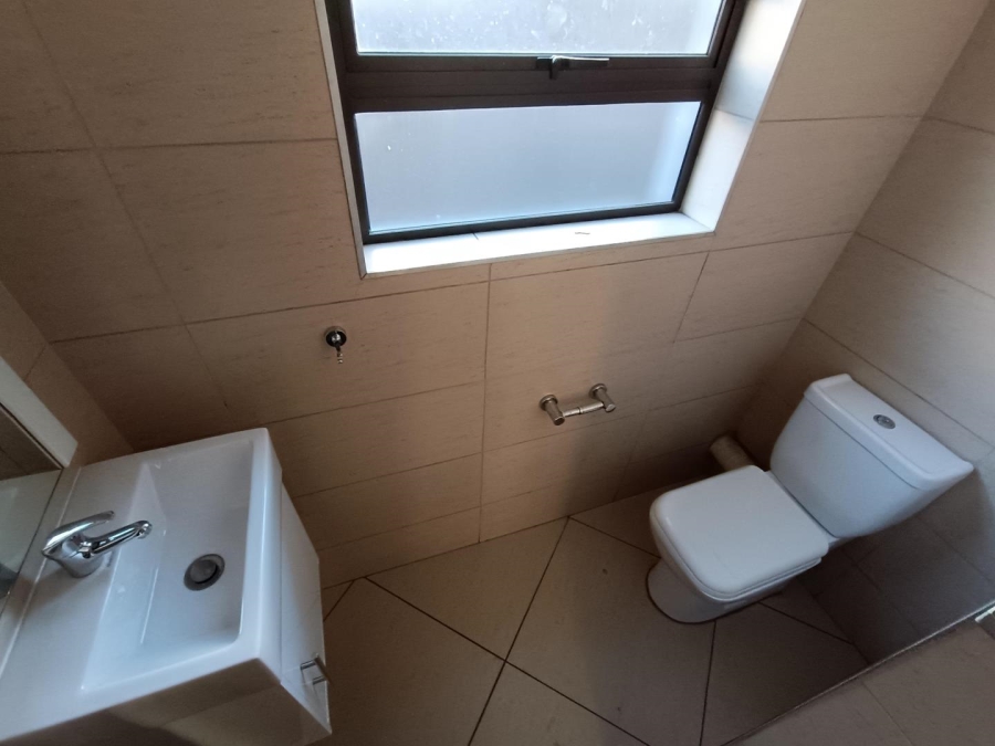 3 Bedroom Property for Sale in Thatchfield Close Gauteng