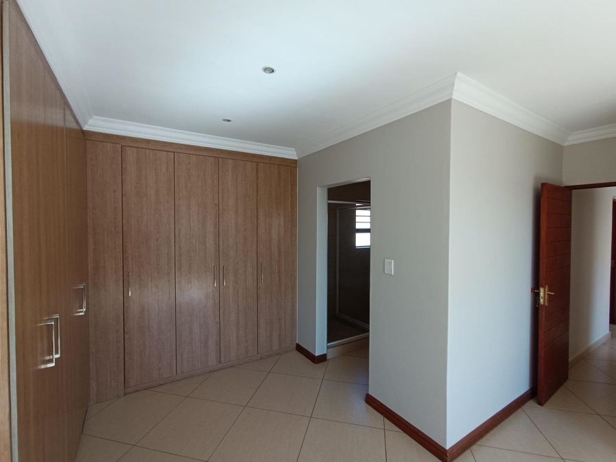 3 Bedroom Property for Sale in Thatchfield Close Gauteng