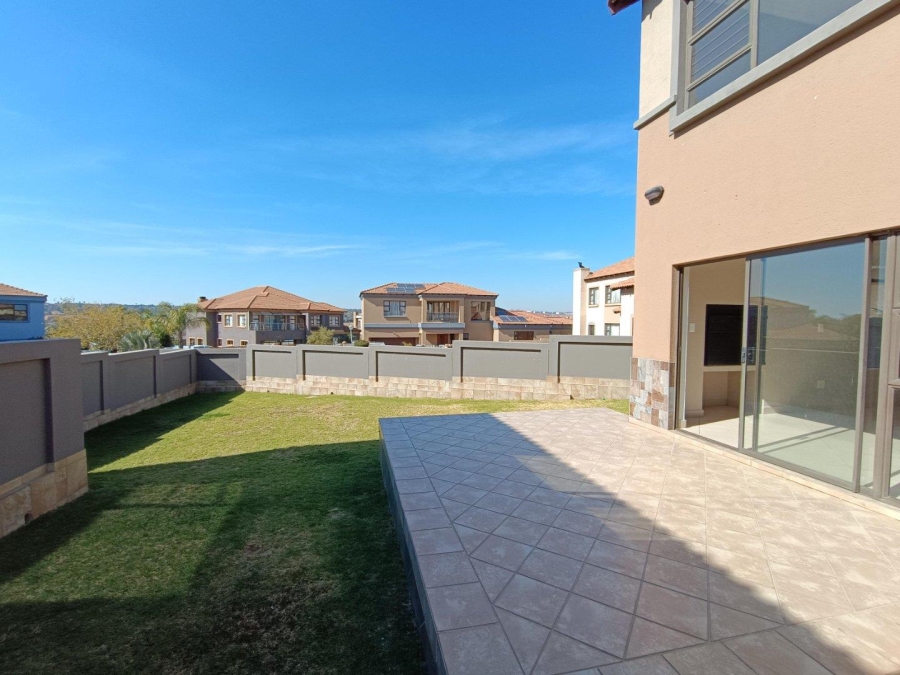 3 Bedroom Property for Sale in Thatchfield Close Gauteng