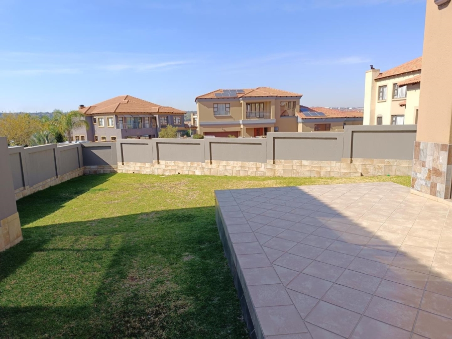 3 Bedroom Property for Sale in Thatchfield Close Gauteng