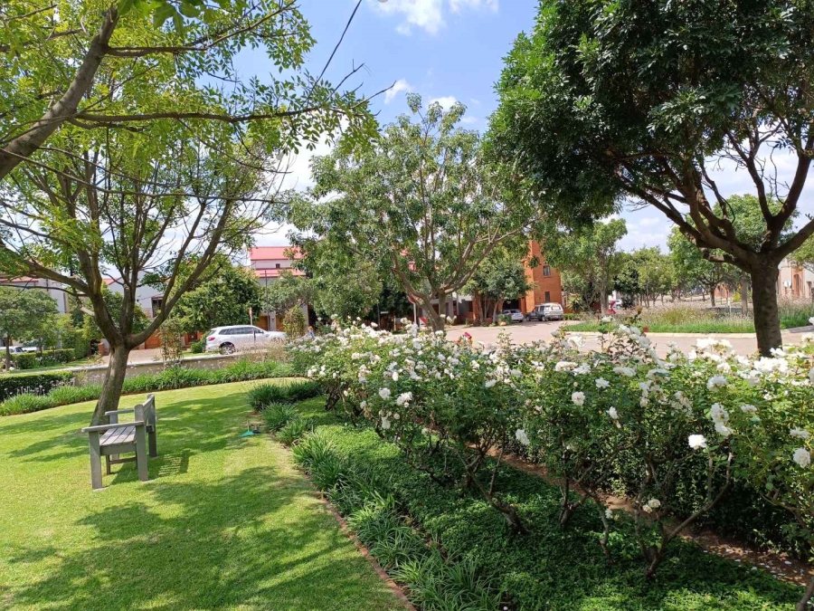 4 Bedroom Property for Sale in Heritage Hill Gauteng