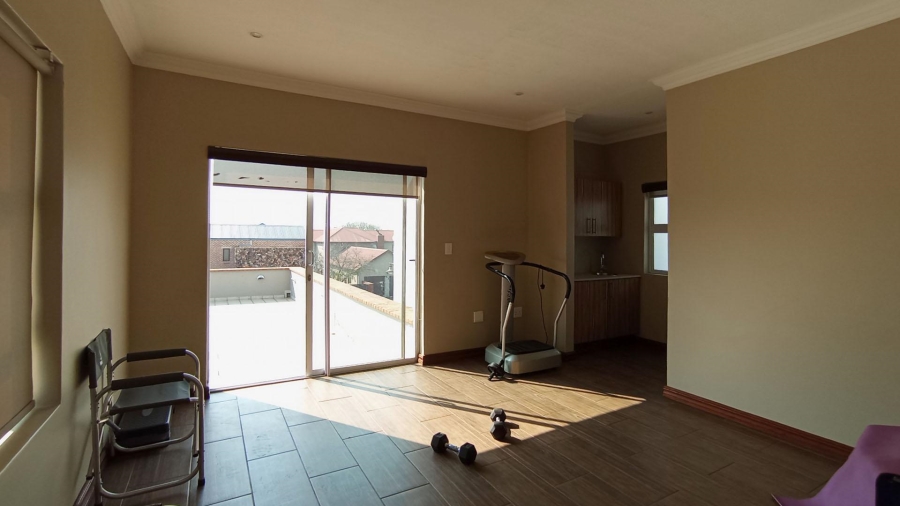 4 Bedroom Property for Sale in Heritage Hill Gauteng