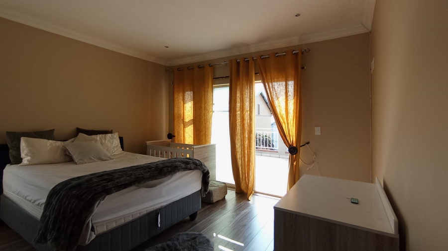 4 Bedroom Property for Sale in Heritage Hill Gauteng