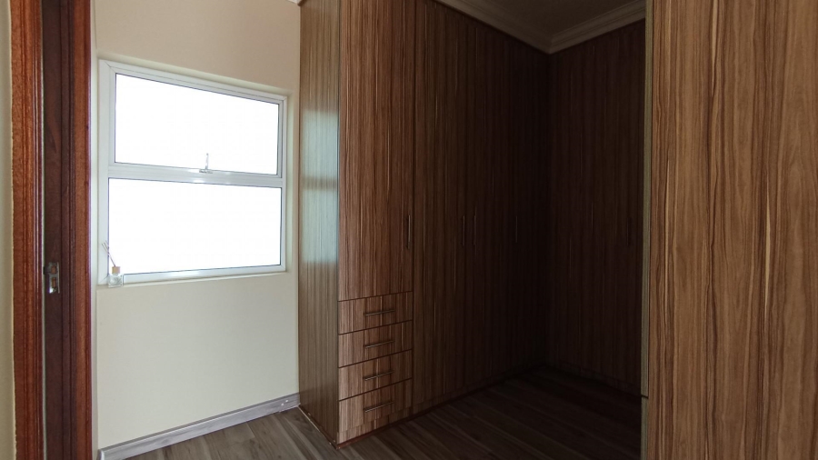 4 Bedroom Property for Sale in Heritage Hill Gauteng