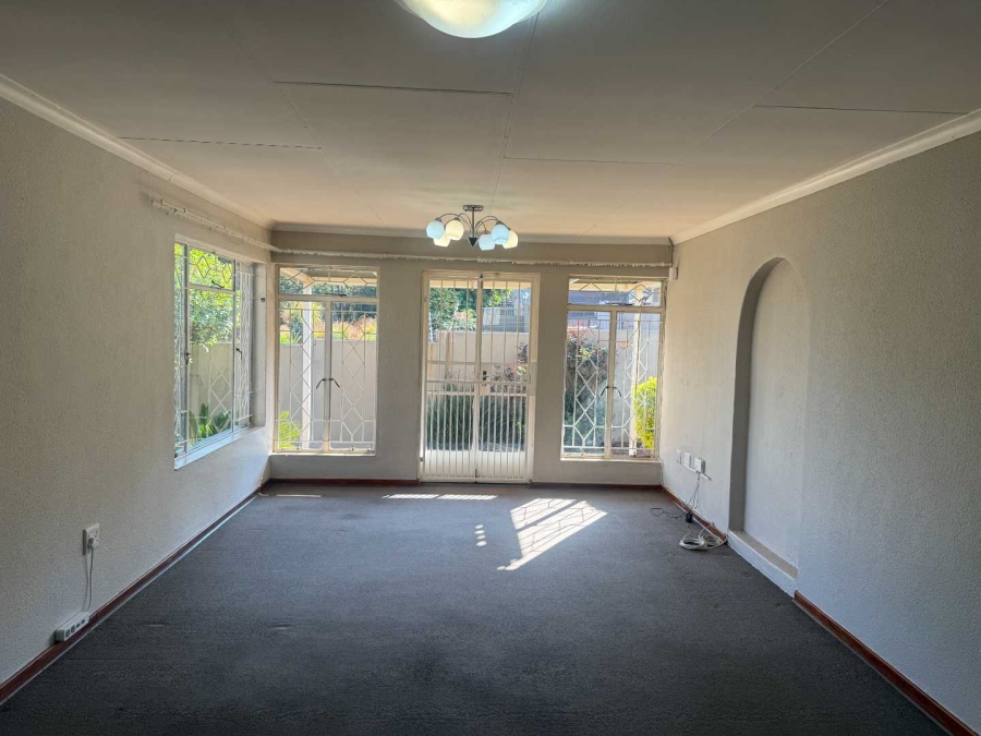 3 Bedroom Property for Sale in Roodekrans Gauteng