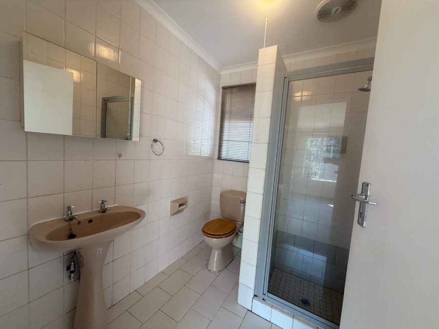 3 Bedroom Property for Sale in Roodekrans Gauteng