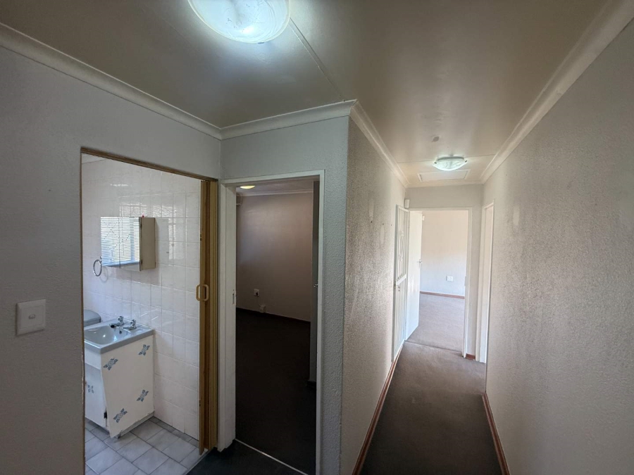 3 Bedroom Property for Sale in Roodekrans Gauteng